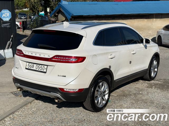 Lincoln MKC 2015 — photo 4