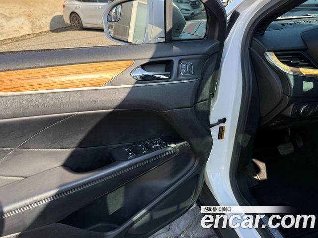 Lincoln MKC 2015 — photo 11