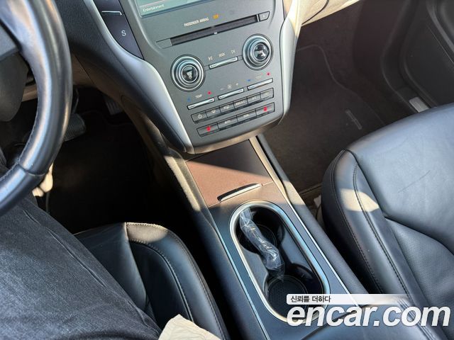 Lincoln MKC 2015 — photo 14