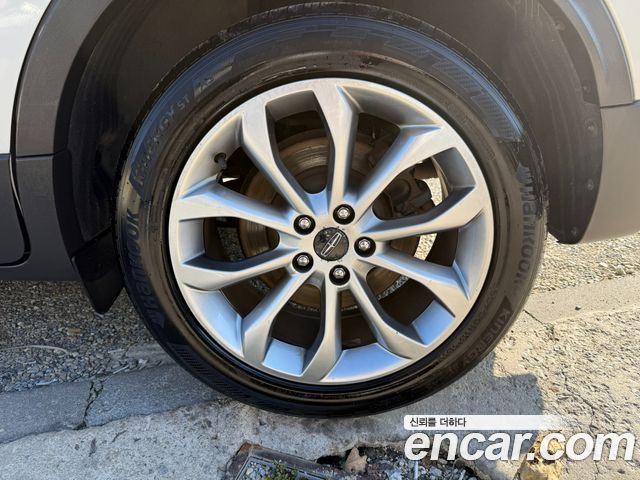 Lincoln MKC 2015 — photo 20