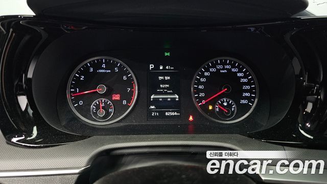 Kia K5 2023 — photo 11