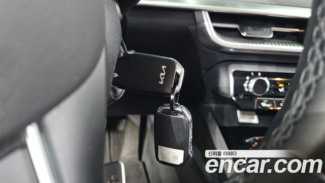 Kia K5 2023 — photo 29
