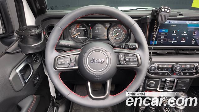 Jeep Wrangler 2024 — photo 12