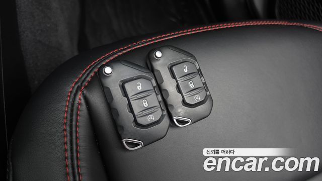 Jeep Wrangler 2024 — photo 18