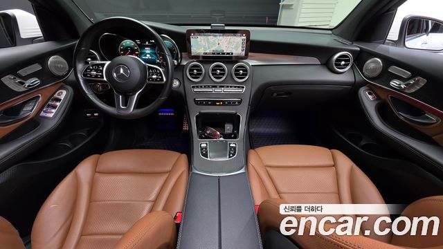 Mercedes-Benz GLC-Class 2021 — photo 10