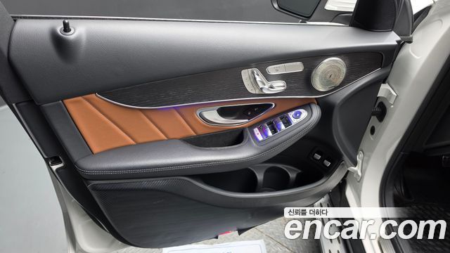 Mercedes-Benz GLC-Class 2021 — photo 14