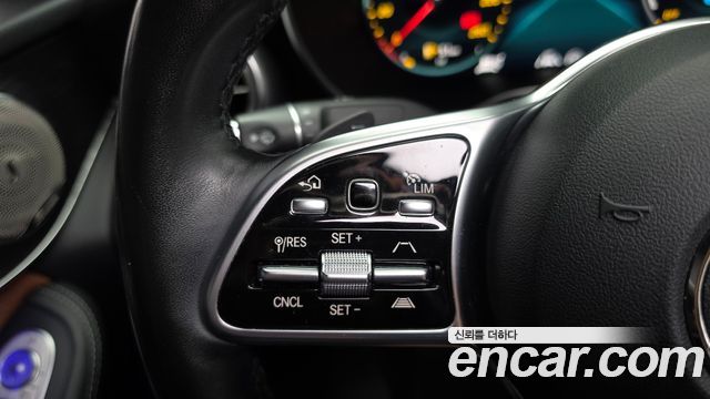 Mercedes-Benz GLC-Class 2021 — photo 32