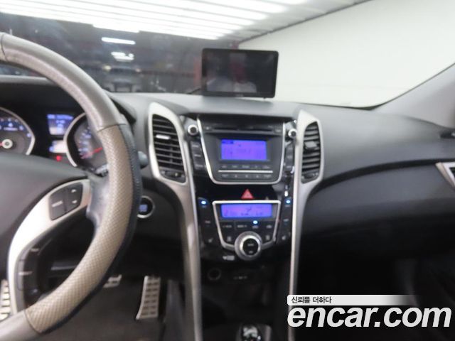 Hyundai i30 2012 — photo 10