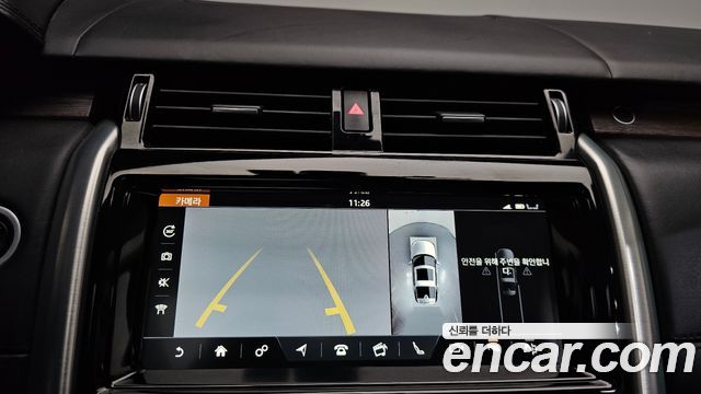 Land Rover Discovery 2019 — photo 21
