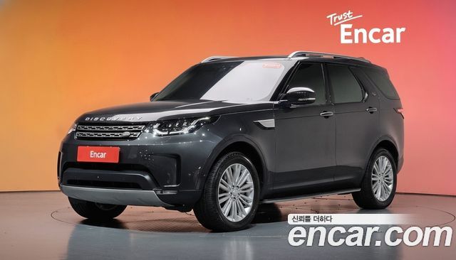 Land Rover Discovery 2019 — photo 1