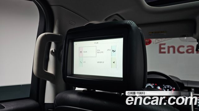 Land Rover Discovery 2019 — photo 35