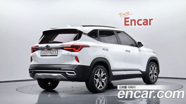 Kia Seltos 2020 — photo 2