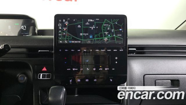 Hyundai Staria 2023 — photo 20