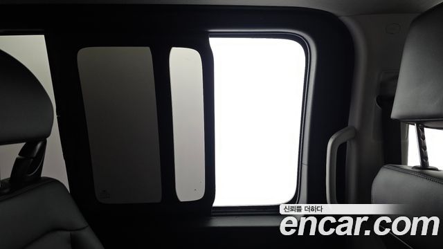 Hyundai Staria 2023 — photo 25