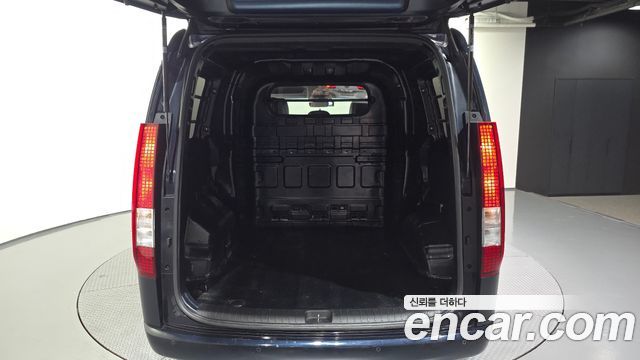 Hyundai Staria 2023 — photo 26