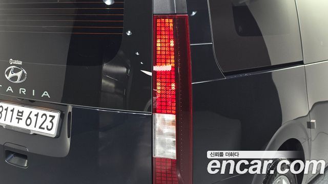 Hyundai Staria 2023 — photo 9