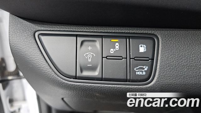 Genesis G70 2019 — photo 20