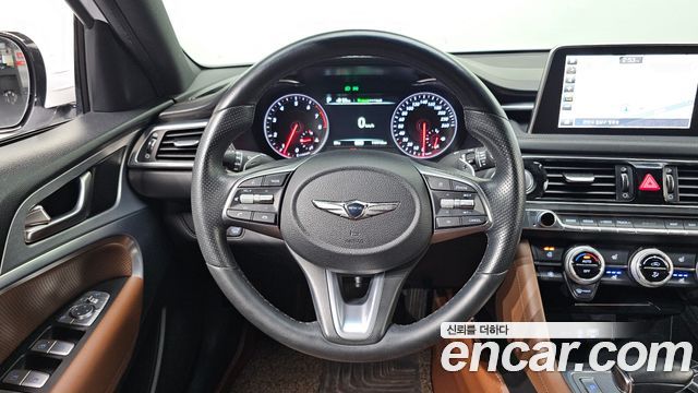 Genesis G70 2019 — photo 21