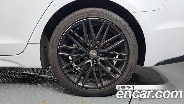 Genesis G70 2019 — photo 7