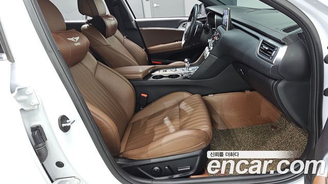 Genesis G70 2019 — photo 16