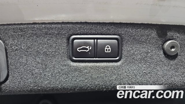 Genesis G70 2019 — photo 32