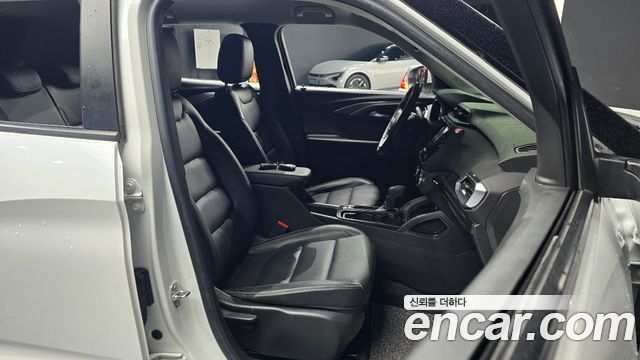 Chevrolet Korea Trailblazer 2022 — photo 10
