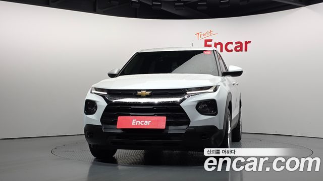 Chevrolet Korea Trailblazer 2022 — photo 3