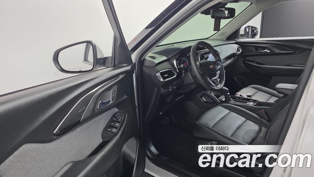 Chevrolet Korea Trailblazer 2022 — photo 10