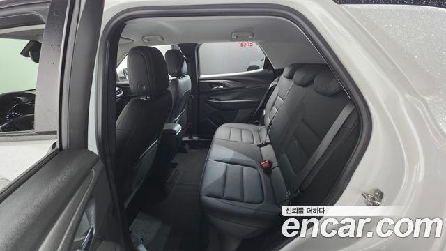 Chevrolet Korea Trailblazer 2022 — photo 17