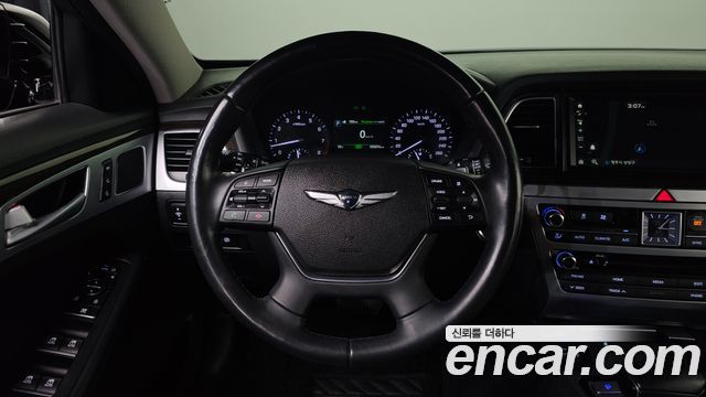 Genesis G80 2018 — photo 14