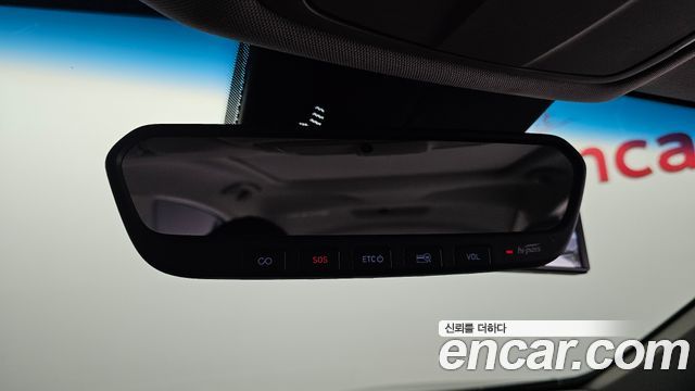 Genesis G80 2018 — photo 17