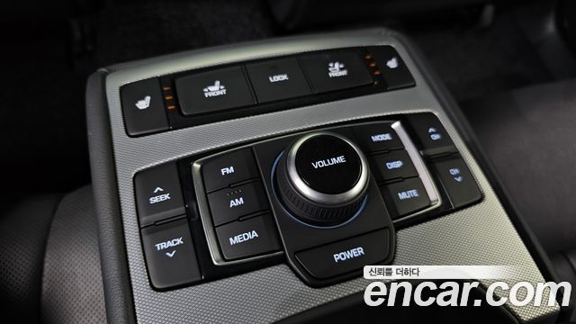 Genesis G80 2018 — photo 20