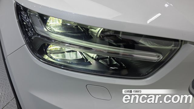 Volvo XC40 2021 — photo 8
