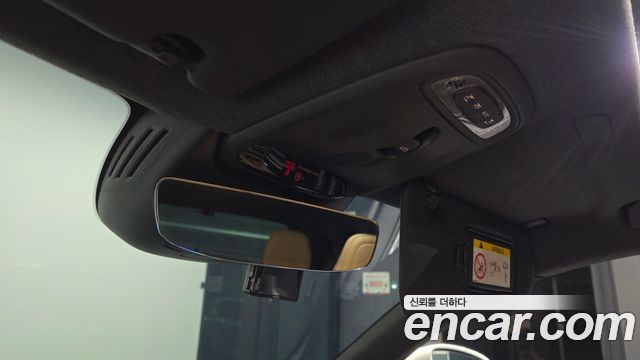 Volvo XC40 2021 — photo 29