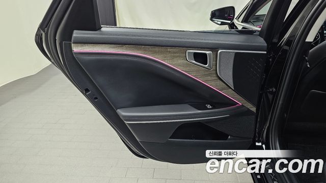 Kia K8 2022 — photo 15