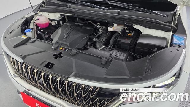 Kia Canival 2023 — photo 6