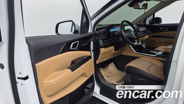 Kia Canival 2023 — photo 13