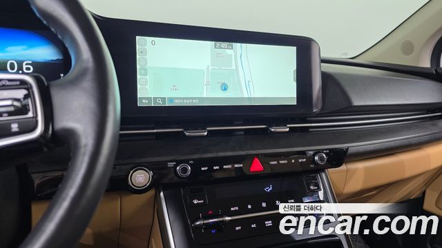 Kia Canival 2023 — photo 19