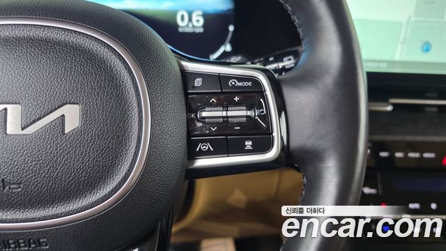 Kia Canival 2023 — photo 23