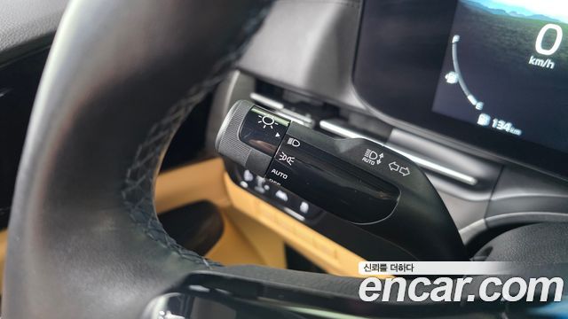 Kia Canival 2023 — photo 25