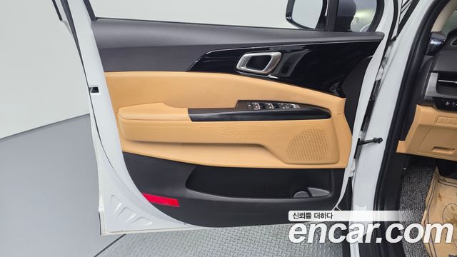Kia Canival 2023 — photo 15