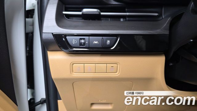 Kia Canival 2023 — photo 27