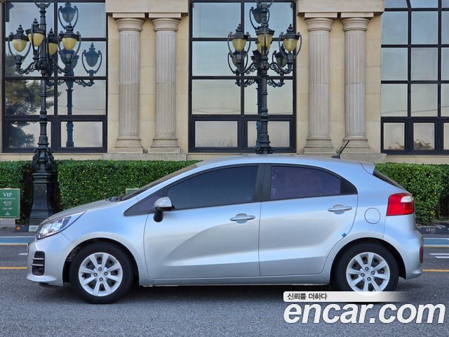 Kia pride 2017 — photo 2