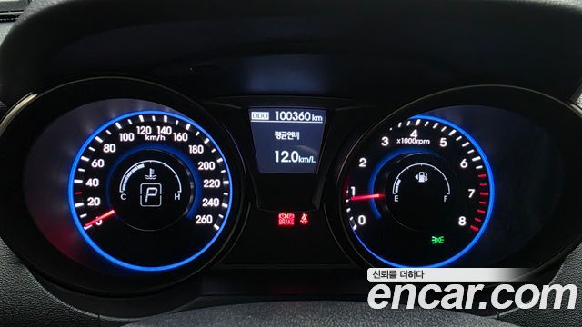 Hyundai Genesis 2012 — photo 11