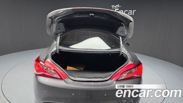 Hyundai Genesis 2012 — photo 26