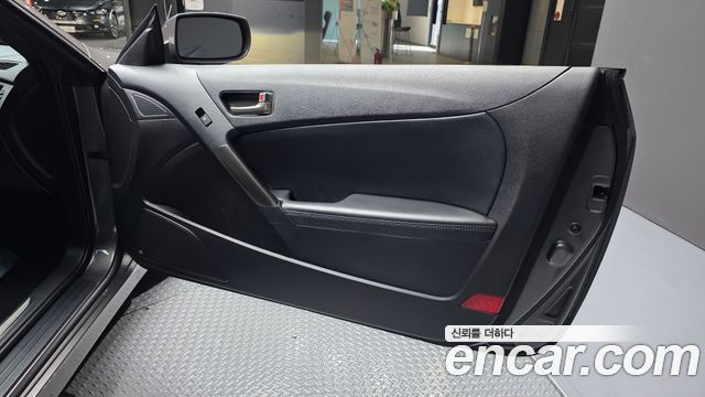 Hyundai Genesis 2012 — photo 15