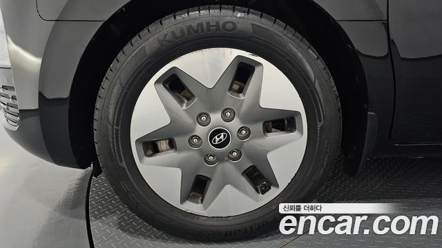 Hyundai Staria 2023 — photo 5