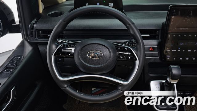 Hyundai Staria 2023 — photo 13