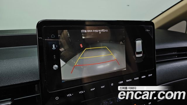 Hyundai Staria 2023 — photo 15