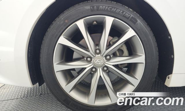 Hyundai Grandeur 2015 — photo 5